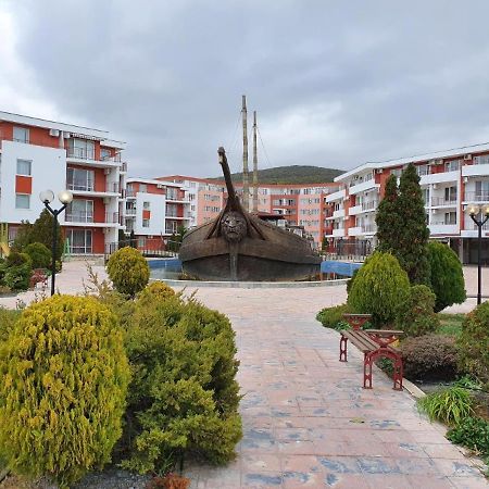 Fort Knox Privilege C-4 265 Apartment Sveti Vlas Eksteriør bilde